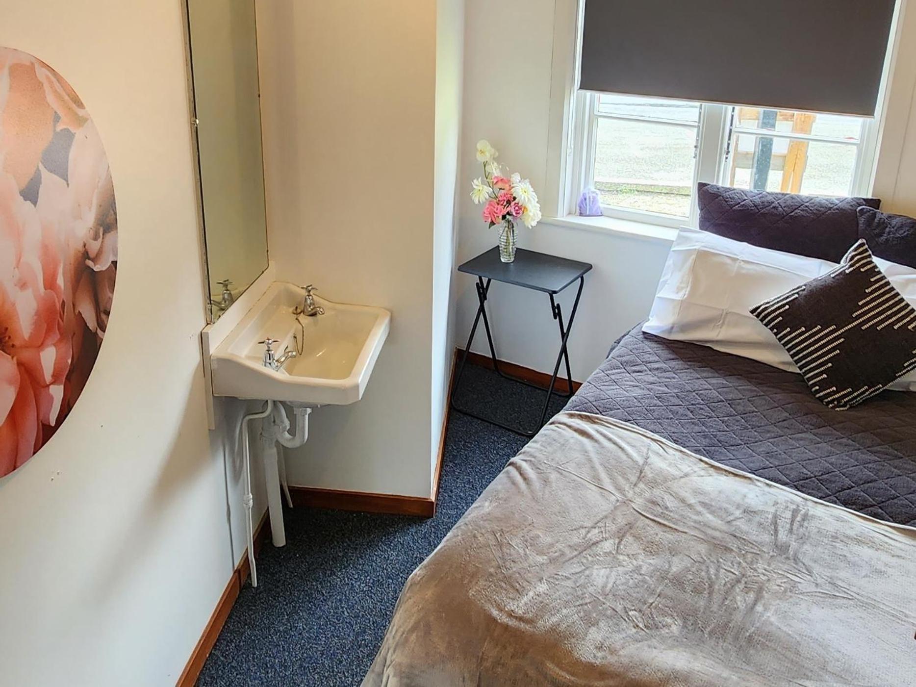 The Garston Lodge Room photo